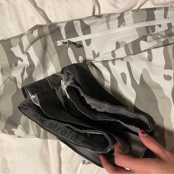 Starfe W Aspen Scarlet Bib Pants - Picture 6 of 8